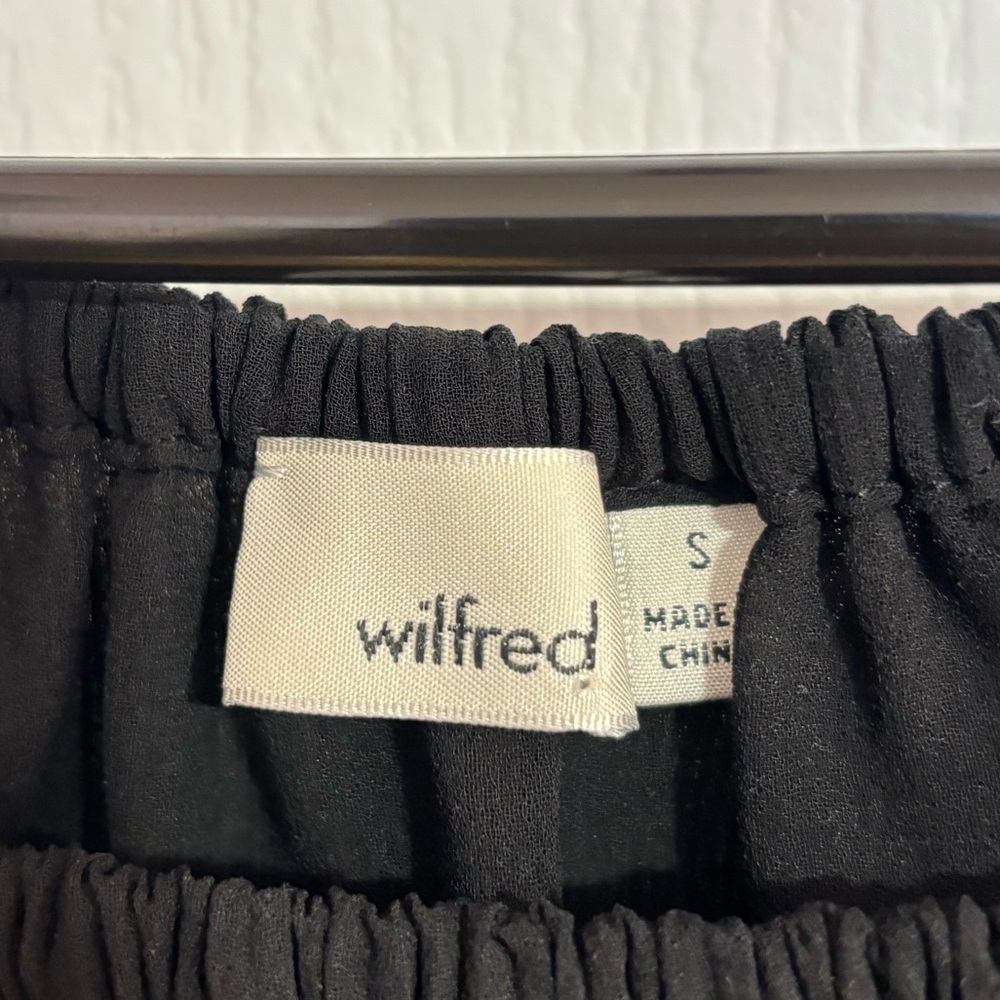 Aritzia Wilfred Talence Pleated Chiffon Off The Shoulder Black Blouse Size Small - Picture 7 of 10